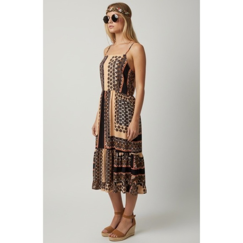 Vero Moda Mixed Print Tiered Midi Dress Size‎ Medium Tan Black Boho Summer